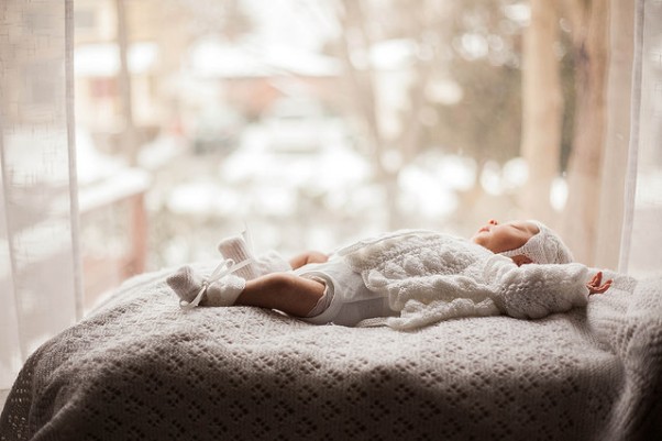 «Дать проплакаться»: очень вредный метод налаживания детского сна