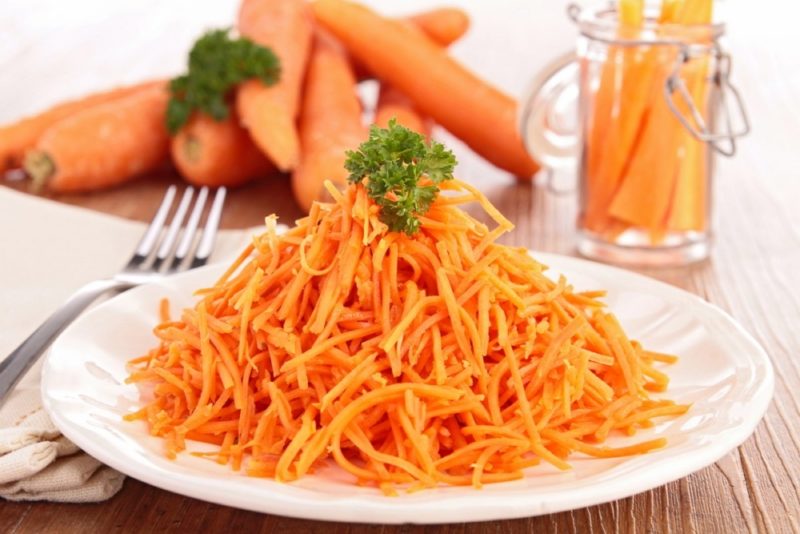 Сколько калорий в моркови, полезные свойства корнеплода, как сохранить витамины и микроэлементы при кулинарной обработке