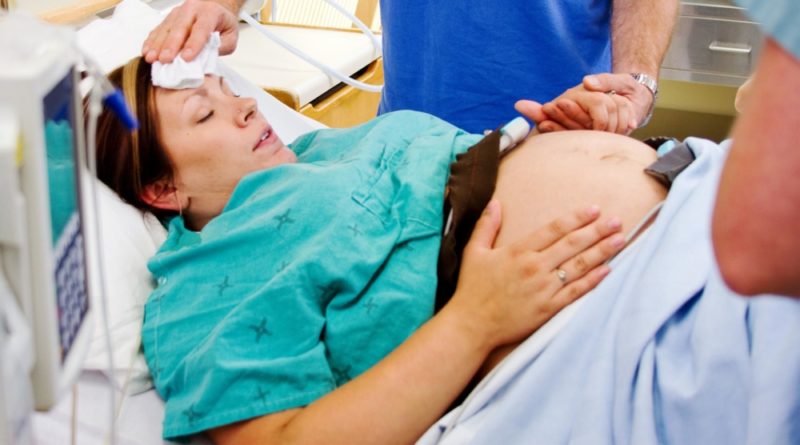 Естественные роды: за и против, стадии, подготовка, обезболивание при родах, абсолютные и относительные противопоказания