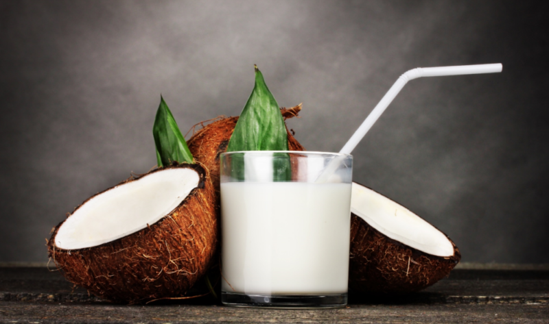 Сколько калорий в кокосе и чем он полезен для организма