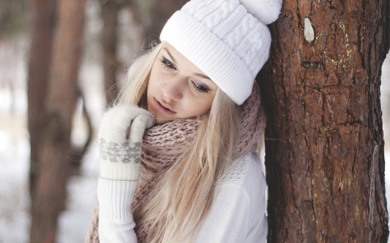 blondes women winter snow gloves hats 2560x1600 wallpaper_www.wallpaperhi.com_50