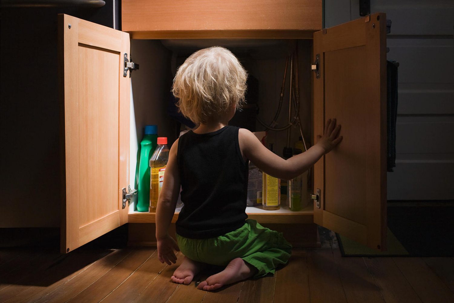 Как оставить ребенка дома одного: без страхов и травм