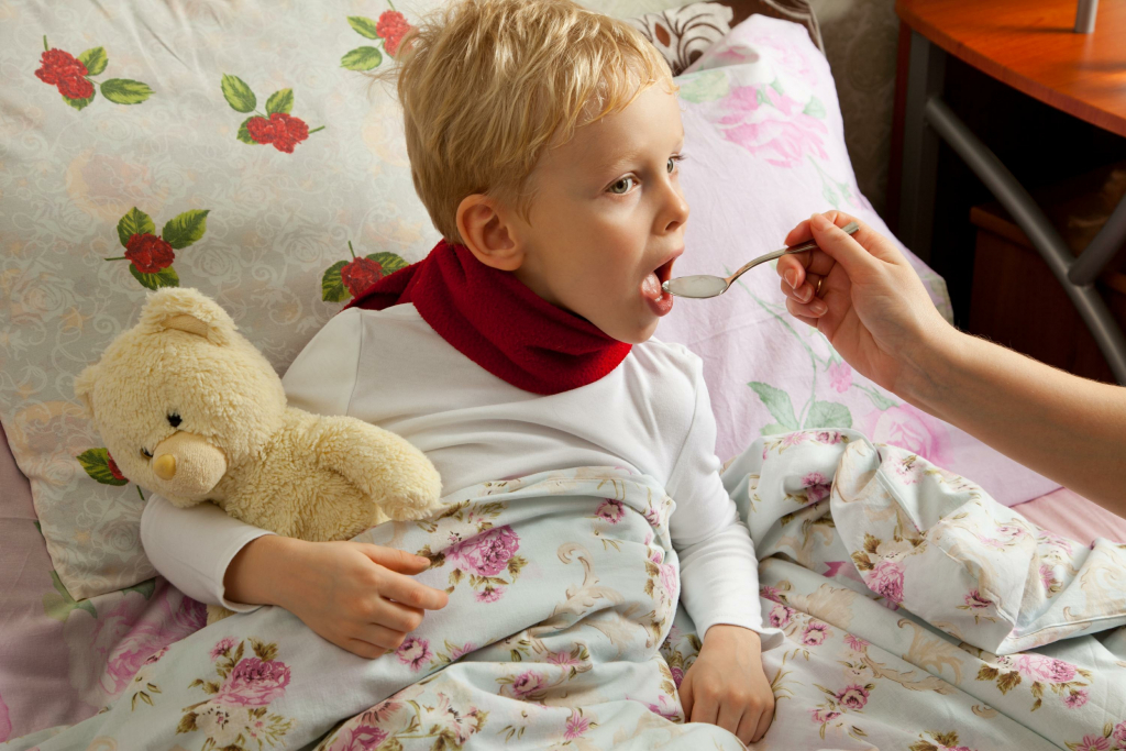 Лечение пневмонии у взрослых и детей: симптомы, диагностика, возможные осложнения, препараты и продолжительность лечения