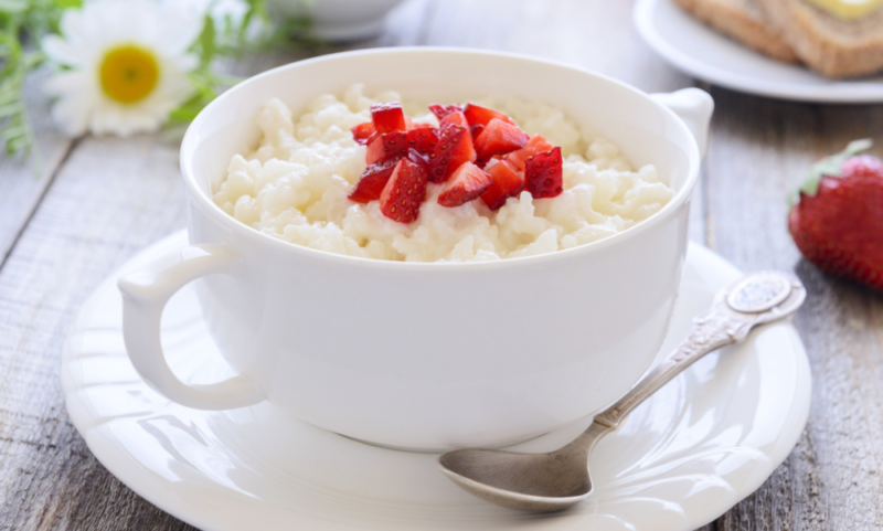 Сколько калорий в рисе 🍚 вареном на воде и на молоке, калорийность разных сортов, БЖУ, польза рисовой каши