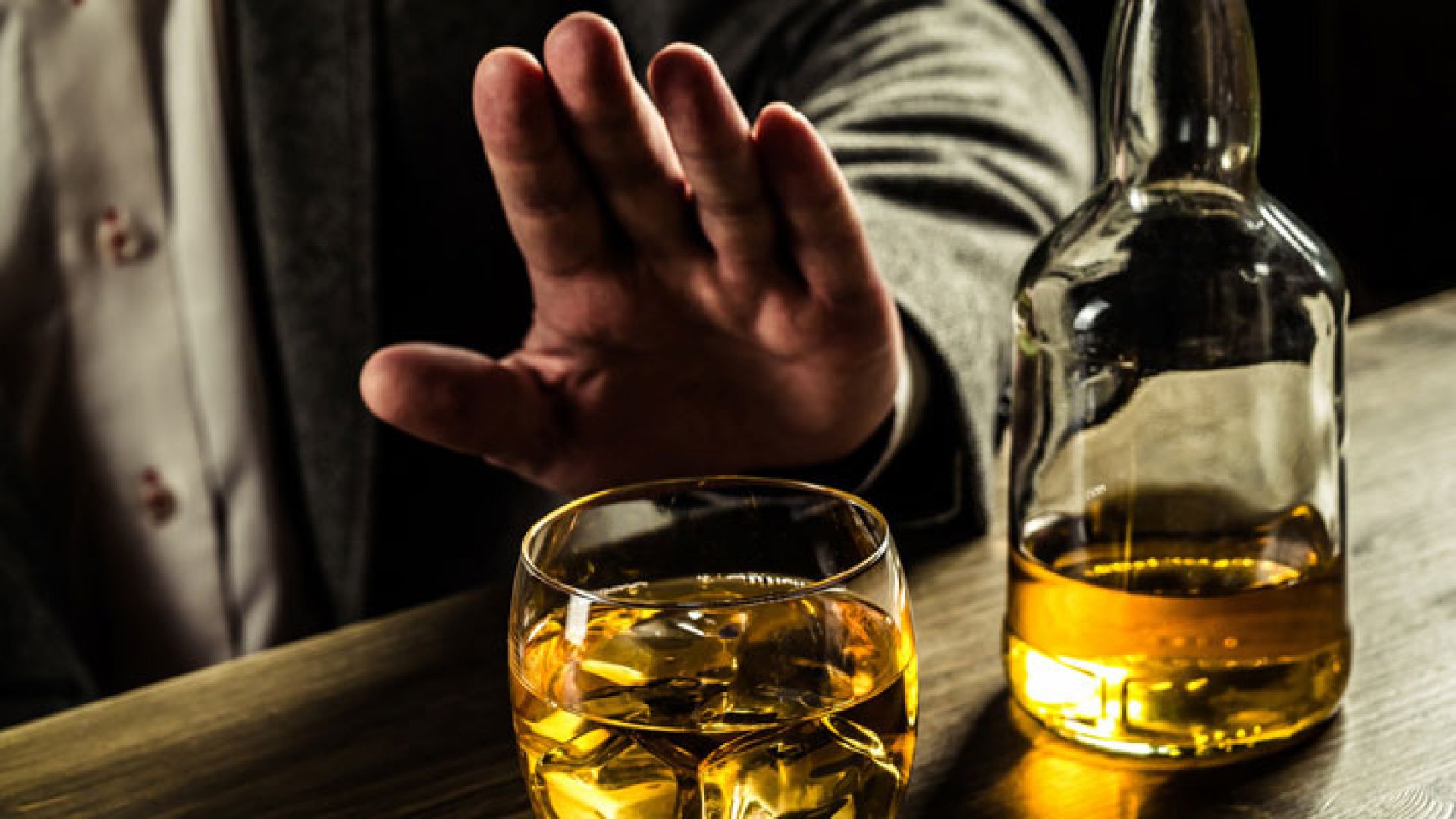 Флуконазол и алкоголь: совместимость, можно ли пить спиртное при приеме противогрибкового препарата