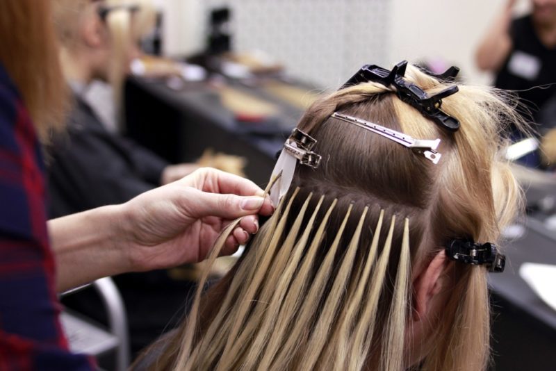 Капсульное наращивание волос: плюсы и минусы, сколько держится, как ухаживать за наращенными волосами