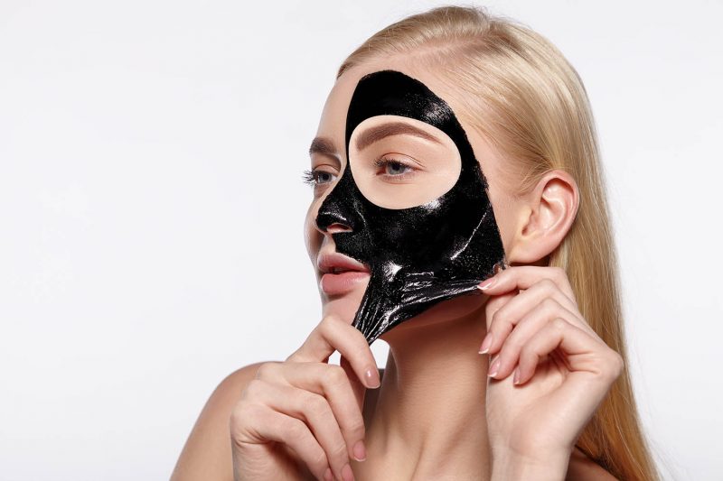 Черная маска от черных точек — 7 рецептов в домашних условиях