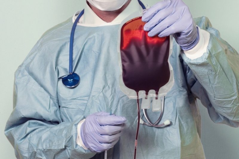 Гемотрансфузия: что это такое, виды, показания и противопоказания, возможные осложнения переливания крови