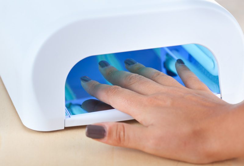 Как правильно красить ногти гель-лаком или обычным лаком в домашних условиях?