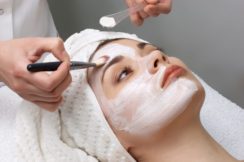 Чистка лица в домашних условиях – эффективные методы как очистить кожу лица дома