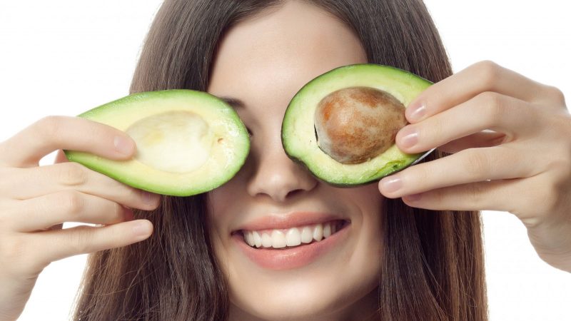 Масло авокадо для лица: полезные свойства и применение