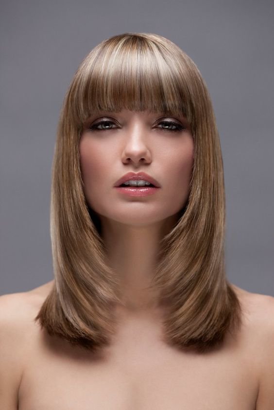 Прическа лесенка – 9 вариантов стрижки на длинные, средние и короткие волосы с челкой и без, фото