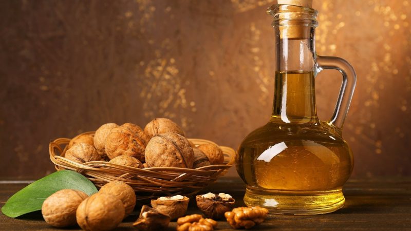 Перегородки грецких орехов – лечебные свойства и противопоказания, рецепты настоек и отваров