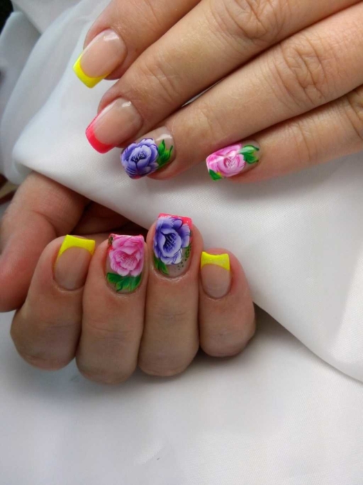 Цветной френч на ногтях 💅 − 10 идеи красивого маникюра с фото