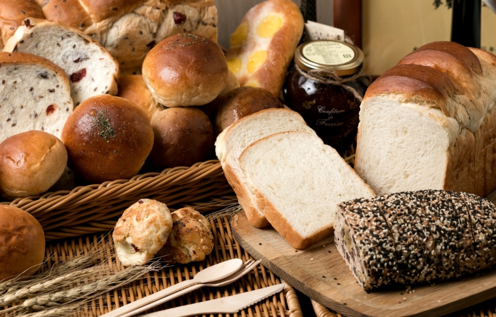 Сколько калорий в хлебе разных сортов, пищевая ценность продукта, польза и вред для организма