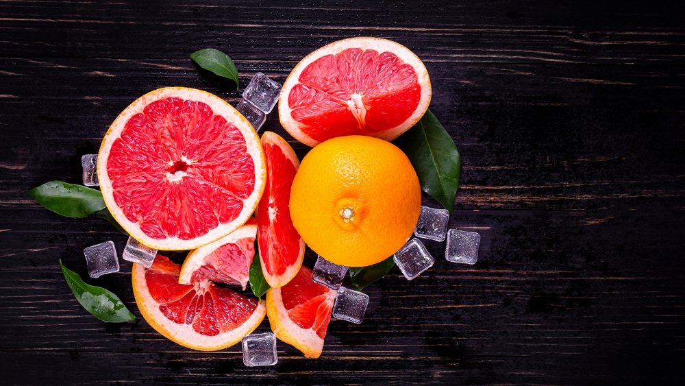 Сколько калорий в грейпфруте 🍊, витамины и микроэлементы, полезные свойства фрукта для похудения, противопоказания