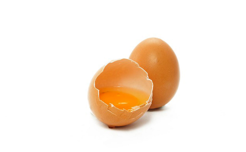 Сколько калорий в яйце, белки, жиры и углеводы, польза и вред для организма