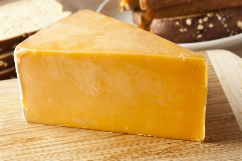 Сыр Чеддер (Cheddar): вкусовые характеристики, состав, калорийность, чем можно заменить